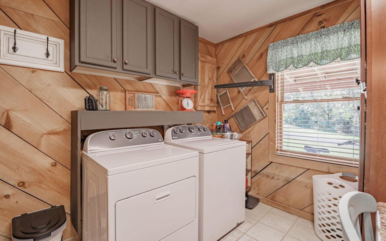 Wooded Bliss Hot Tub Single Level Cabin With No Steps Rocking Chairs And Wooded Views Pigeon Forge Εξωτερικό φωτογραφία