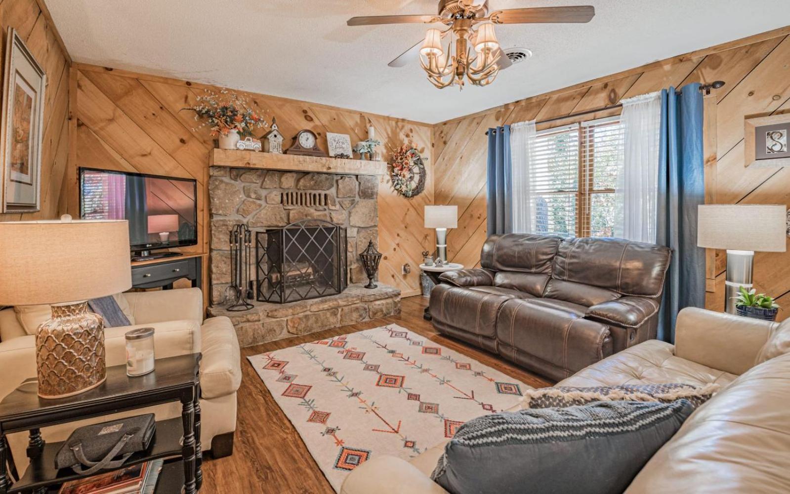 Wooded Bliss Hot Tub Single Level Cabin With No Steps Rocking Chairs And Wooded Views Pigeon Forge Εξωτερικό φωτογραφία